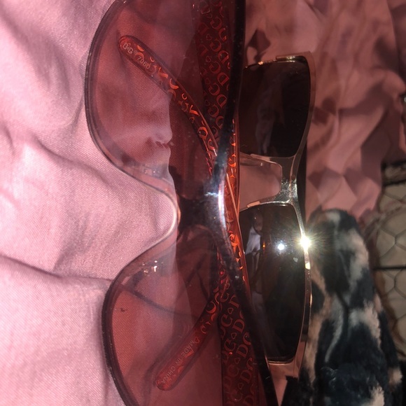 Meet your Posher, Hadeel - Picture 1 of 3